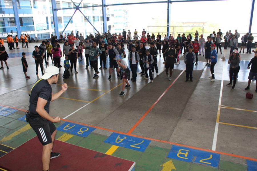 Obras de Puerto Natales y Antofagasta celebran Día de la Actividad Física