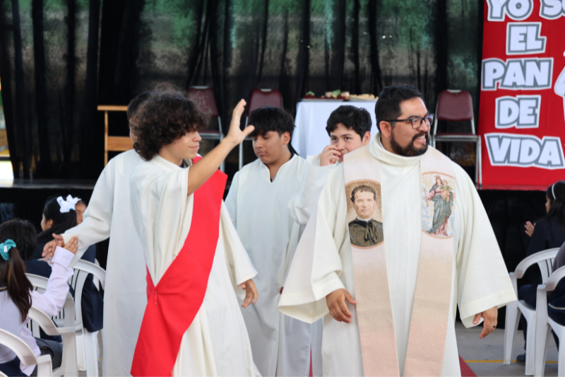 Obras salesianas de Linares y Alto Hospicio vivieron Semana Santa 2024