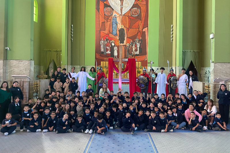 Celebración de Semana Santa en San Ramón y La Cisterna